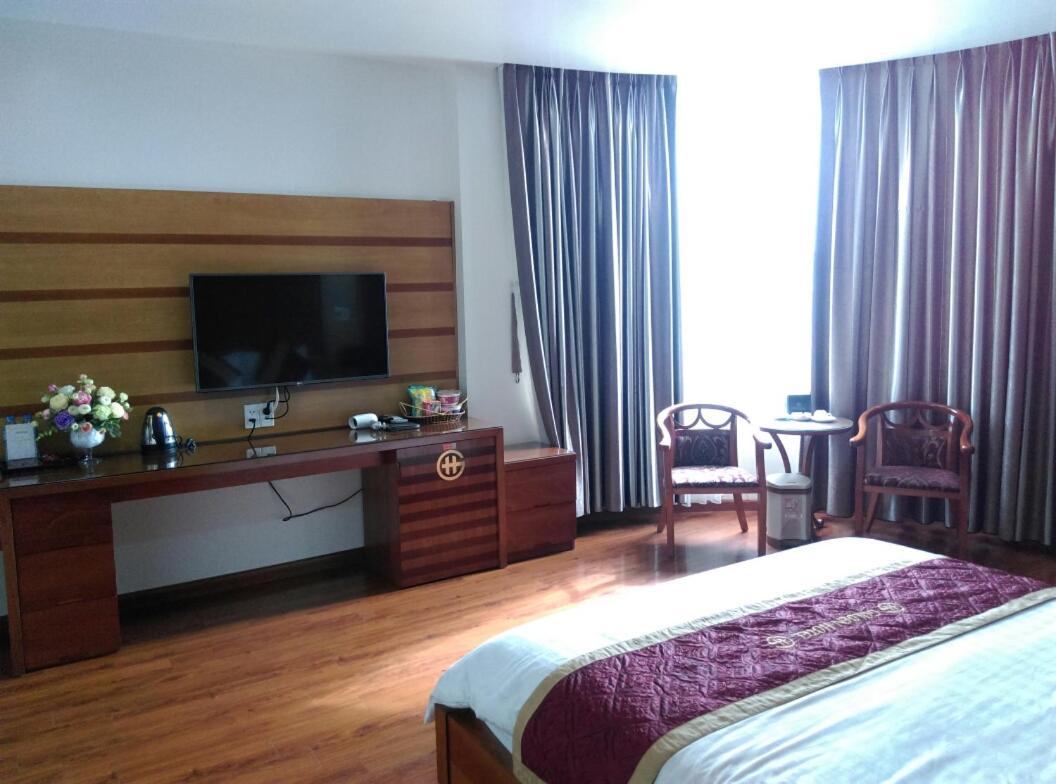Golden Thai binh Hotel Ngoại thất bức ảnh